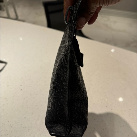 Loewe T pouch - Picture 3 of 9